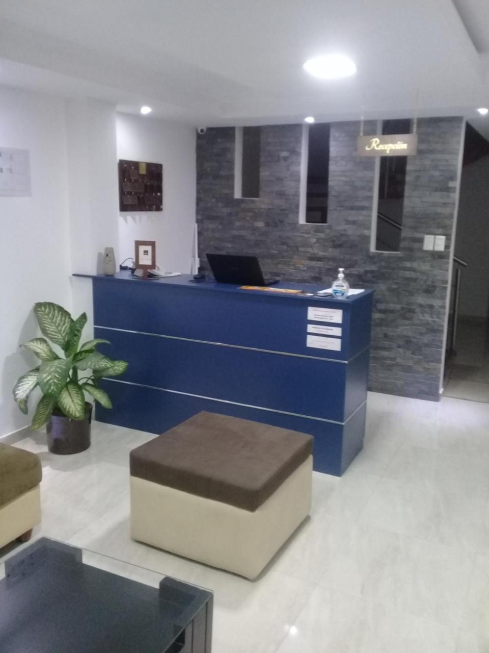 Illari Hotel Riobamba Bagian luar foto