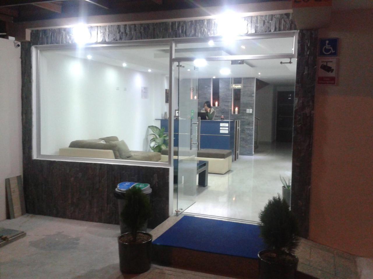 Illari Hotel Riobamba Bagian luar foto